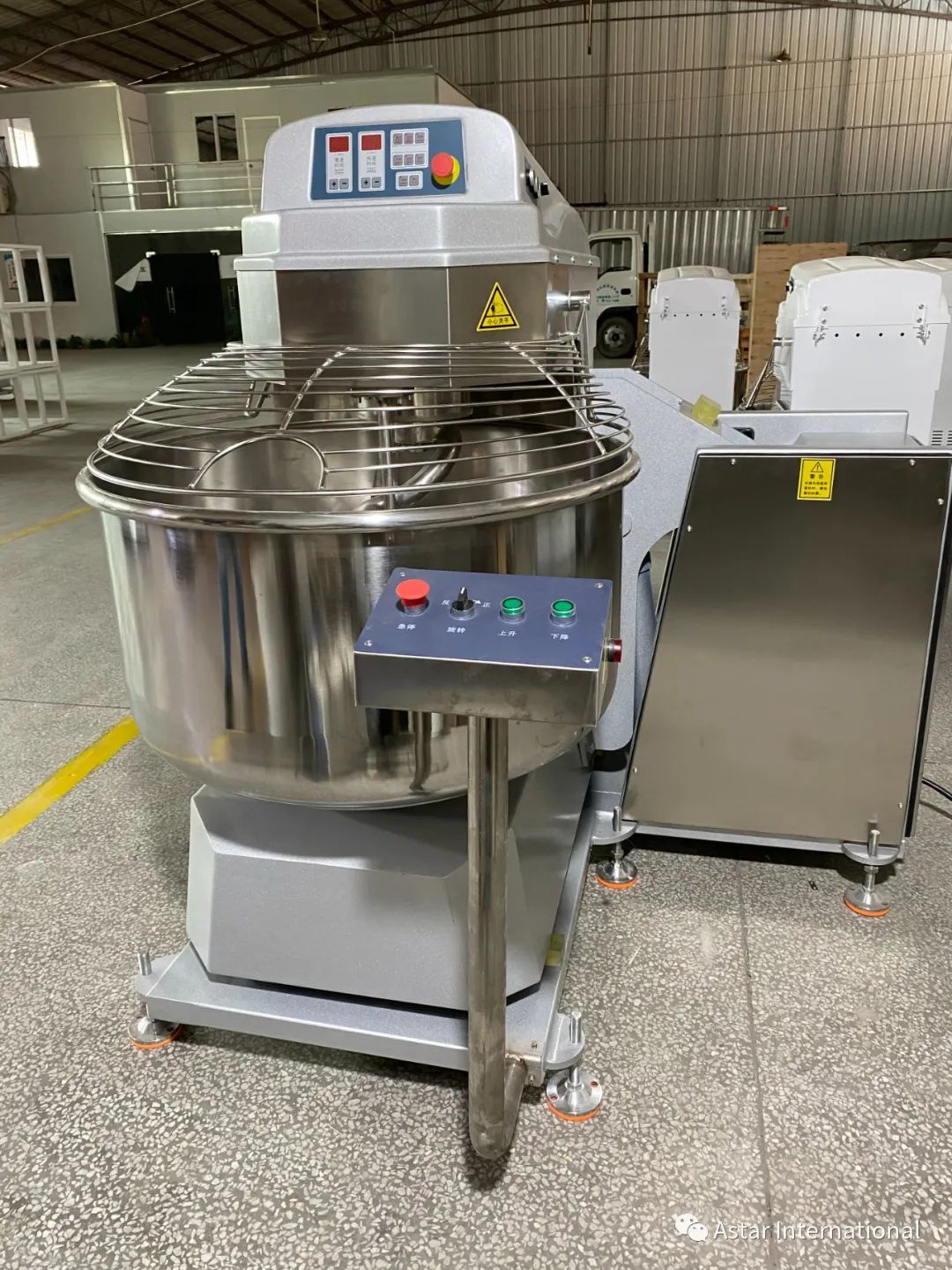 Overturning-Vat dough mixer